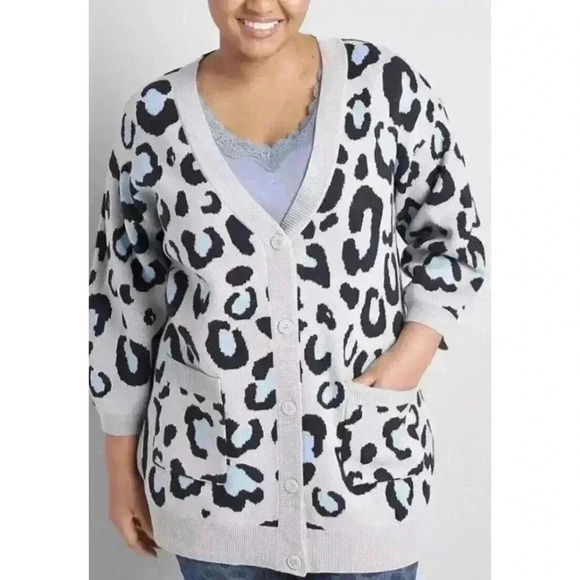 Lane Bryant Leopard Cheetah Blue Cardigan Sweater Womens Size 18 20 - Picture 1 of 3